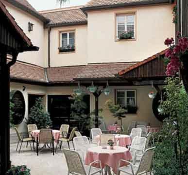 Hotel Altdeutsche Weinstuben Freyburg Esterno foto